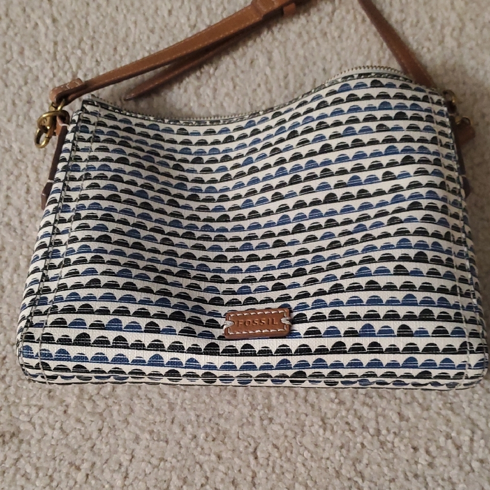 Fossil Navy and Cream Crossbody Bag
